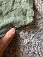 Load image into Gallery viewer, Alaska Shirt Adult Extra Large Green Fish Art Thrashed Streetwear Pullover Mens
