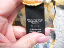 Load image into Gallery viewer, Zac &amp; Rachel Shirt Womens 1X Yellow Smocked AOP Flower Boho Plus Rayon Ladies
