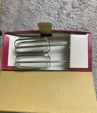 Load image into Gallery viewer, Hamilton Beach Mixer Handheld Bowl Rest 5 Speeds Finger Tip Controls 62520 NEW

