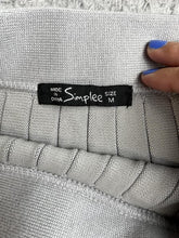 Load image into Gallery viewer, Simplee Skirt Womens Medium (25” Waist) Gray Tiered Summer Ruffle Boho Mini Lady
