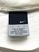 Load image into Gallery viewer, Vintage Nike Shirt Adult Extra Large White Basketball Sportswear Y2K Air Mens
