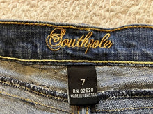 Load image into Gallery viewer, Southpole Jeans Womens 7 (28x21) Blue Straight Leg Stretch Embellished Pockets
