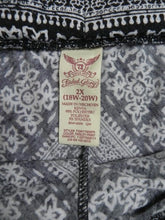 Load image into Gallery viewer, Faded Glory Skirt Womens 2X 18W/20W Gray AOP Paisley Lagenlook Asymmetric Boho
