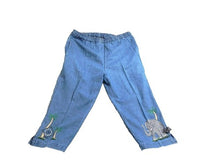 Load image into Gallery viewer, New Direction Jeans Womens Large (34x20.3) Blue Capri Crop Denim Elephant Tree
