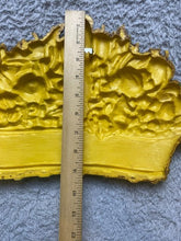 Load image into Gallery viewer, 1978 Homco Fruit Basket Wall Plaque Art Plastic Home Kitchen Farmhouse Decor
