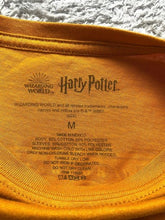 Load image into Gallery viewer, Harry Potter Shirt Adult Medium Hufflepuff Hogwarts Wizarding World Magician Men
