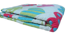 Load image into Gallery viewer, Twin Size Bedspread Quilt Hearts Valentines 2 Piece Pillow Sham Lightweight
