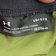 Load image into Gallery viewer, Under Armour Shorts Mens Medium Cargo Gorpcore Performance Athleisure Streetwear
