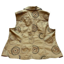 Load image into Gallery viewer, Hearts of Palm Vest Womens 18 Embroidered Sleeveless Snaps Boho Tan Stretchy
