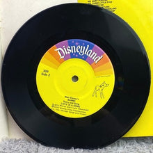 Load image into Gallery viewer, Walt Disney's Story of Bambi Book &amp; 33⅓ RPM Record 1977 Read-Along Disneyland
