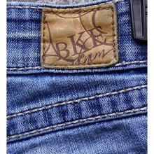 Load image into Gallery viewer, BKE Culture Jeans Womens 26x29.5 Light Wash Bootcut Stretch Academia Preppy
