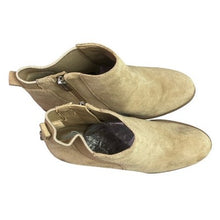 Load image into Gallery viewer, Vince Camuto Boots Womens 8M Tan Suede Chunky Platform Zip Ankle Bootes
