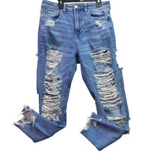 Load image into Gallery viewer, American Eagle Jeans Womens 10 Distressed Thrashed Grunge Streetwear Mom Jean
