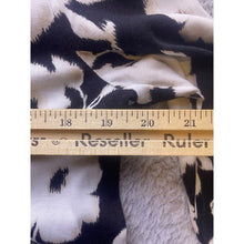 Load image into Gallery viewer, Chico's Shirt Womens Medium Black White Bloomcore Pima Cotton Mature Buttons

