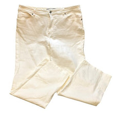 Load image into Gallery viewer, Chico's Jeans Womens 2.5 White Denim Stretch Academia Business Casual
