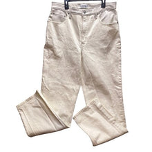 Load image into Gallery viewer, Abercrombie &amp; Fitch Jeans Womens 32/14 (32x32) 90s Straight Ultra High Rise
