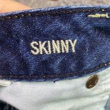 Load image into Gallery viewer, American Eagle Jeans Womens 10 Preppy Academia Minimalist Everyday Streetwear
