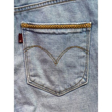 Load image into Gallery viewer, Levis Jeans Womens 26 Cropped Embroidered Preppy Academia Travel Streetwear
