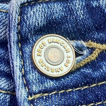 Load image into Gallery viewer, KanCan Jeans Womens 9/28 Frayed Fade Preppy Academia Everyday Streetwear
