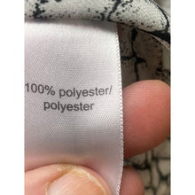 Load image into Gallery viewer, Maurices Blouse Womens 2XL Sleeveless Button Down Mature Old Money Flowy
