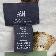 Load image into Gallery viewer, H&amp;M Shirt Mens Medium AOP Seashell Viscose Beachy Coastal Festival Travel NWT

