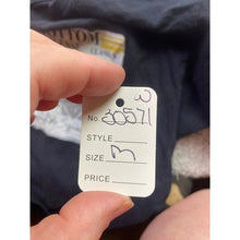 Load image into Gallery viewer, Nickelodeon Spongebob Squarepants Shirt Women Medium Spell Out Streetwear
