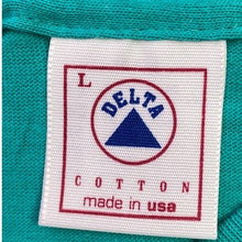 Load image into Gallery viewer, Vintage Huckins Yacht Shirt Mens Large Single Stitch Coastal Beachy Spell Out
