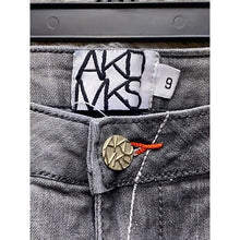 Load image into Gallery viewer, AKD MKS Jeans Womens 9 Gray Wash Rainbow Embroidered Pockets Academia Hip Hop
