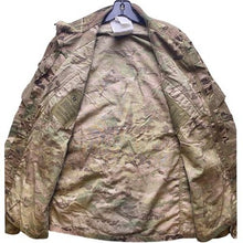 Load image into Gallery viewer, Army Combat Uniform Jacket Mens Medium Camoflauge Gorpcore Utility Coat NWT
