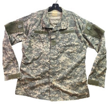 Load image into Gallery viewer, Army Combat Shirt Mens Extra Large  Uniform ACU S Digital Camo Gorpcore Skater
