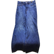 Load image into Gallery viewer, Judy Blue Jeans Womens 13x31 Straight Dark Wash Distressed Stretch Casual
