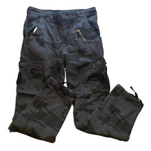 Load image into Gallery viewer, Camo Cargo Pants Mens 32x31 Camoflauge Streetwear Utility Pockets Gorpcore

