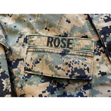 Load image into Gallery viewer, US Marines Jacket Mens Small Pixel Digital Skater Button Front Grunge Gorpcore
