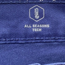 Load image into Gallery viewer, Levis 541 Jeans Mens 32x30 Athletic Taper Preppy Academia Everyday Streetwear
