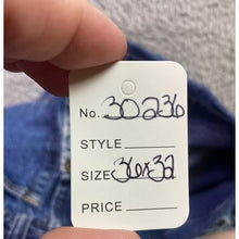 Load image into Gallery viewer, Wrangler Jeans Mens 36x32 Rugged Workwear Outdoors Everyday Grunge Streetwear

