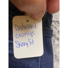 Load image into Gallery viewer, Judy Blue Jeans Women&#39;s 7/28 (31x29) Distressed Skinny Fit Grunge Ripped Denim
