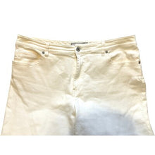 Load image into Gallery viewer, Chico's Jeans Womens 2.5 White Denim Stretch Academia Business Casual
