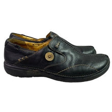 Load image into Gallery viewer, Clarks Structured Shoes Womens 7W Black Leather Slip On Career Office Everyday
