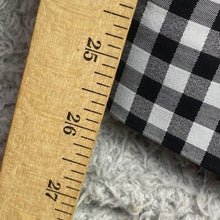 Load image into Gallery viewer, Talbots Pants Womens 10 Black White Gingham Checkered Pull On Career Preppy

