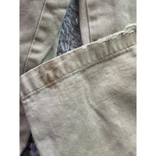 Load image into Gallery viewer, Wrangler Pants Mens 42x30 Carpenter Gorpcore Workwear Rugged Grunge Everyday
