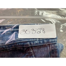 Load image into Gallery viewer, Lauren Jeans Womens Medium Mature Capri Lighweight Denim Beachy Coastal

