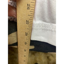 Load image into Gallery viewer, DKNY Jeans Womens 12 White Cargo Costal Beachy Travel Career Mature Preppy
