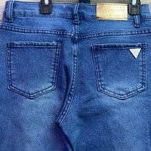 Load image into Gallery viewer, Celebrity Ace Jeans Womens 3/26 Distressed Ripped Skinny Grunge Mom Streetwear
