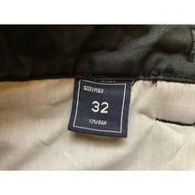 Load image into Gallery viewer, Camo Cargo Pants Mens 32x31 Camoflauge Streetwear Utility Pockets Gorpcore

