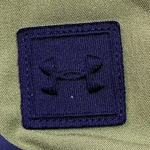 Load image into Gallery viewer, Under Armour Shorts Mens Medium Cargo Gorpcore Performance Athleisure Streetwear
