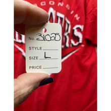 Load image into Gallery viewer, Vintage Wisconsin Badgers Shirt Mens Large Spell Out Mascot Single Stitch
