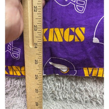 Load image into Gallery viewer, Minnesota Vikings Scrub Top Mens Medium AOP Spell Out Uniform Career Office
