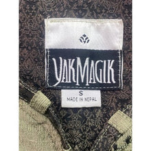 Load image into Gallery viewer, Yak Magik Jacket Womens Small Silk Floral Embroidered Vintage Old Money Mature
