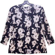 Load image into Gallery viewer, Chico's Shirt Womens Medium Black White Bloomcore Pima Cotton Mature Buttons
