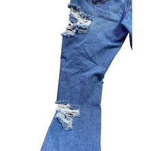 Load image into Gallery viewer, American Eagle Jeans Womens 10 Distressed Thrashed Grunge Streetwear Mom Jean
